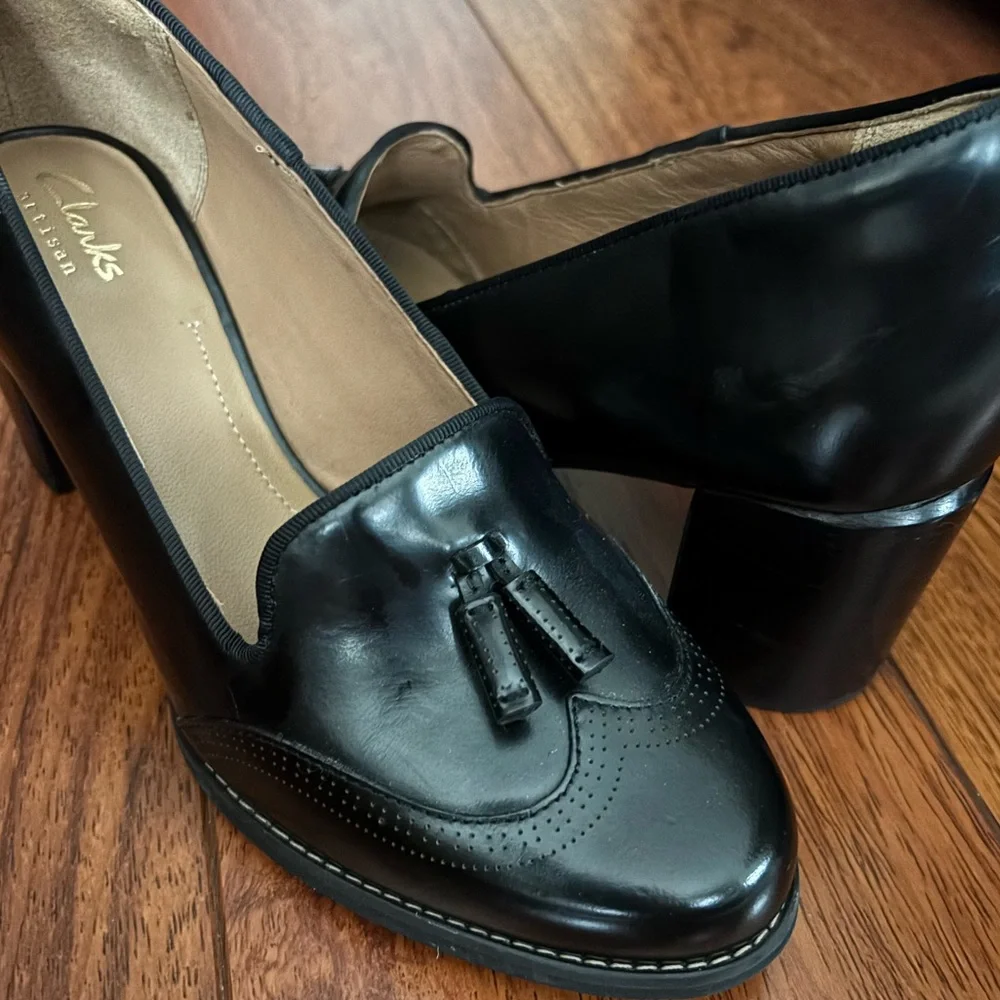 Leather Clarks Black Women's Heels with Tassel Detail 7.5 - Picture 1 of 8